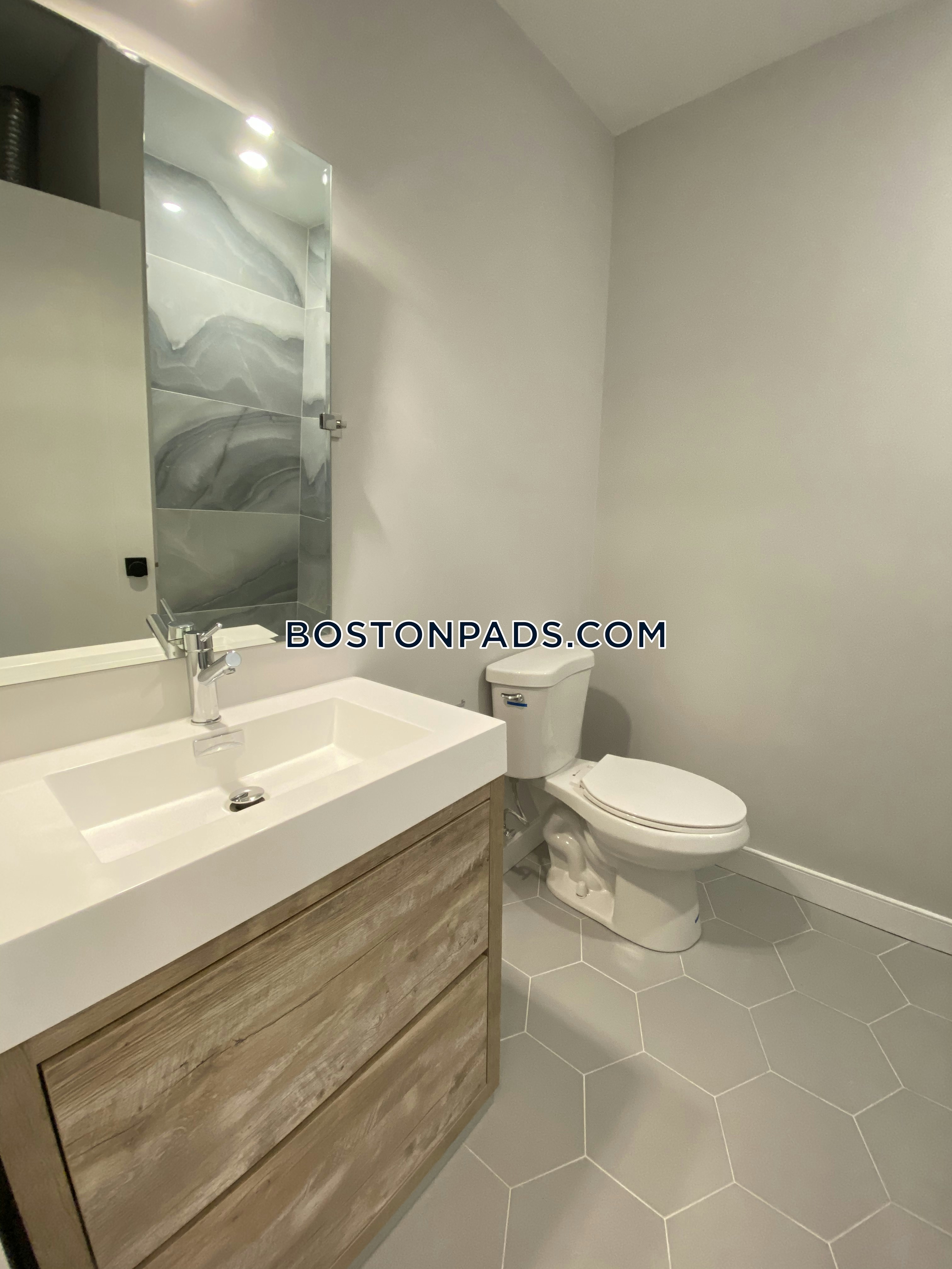 Boston - 4 Beds, 2 Baths