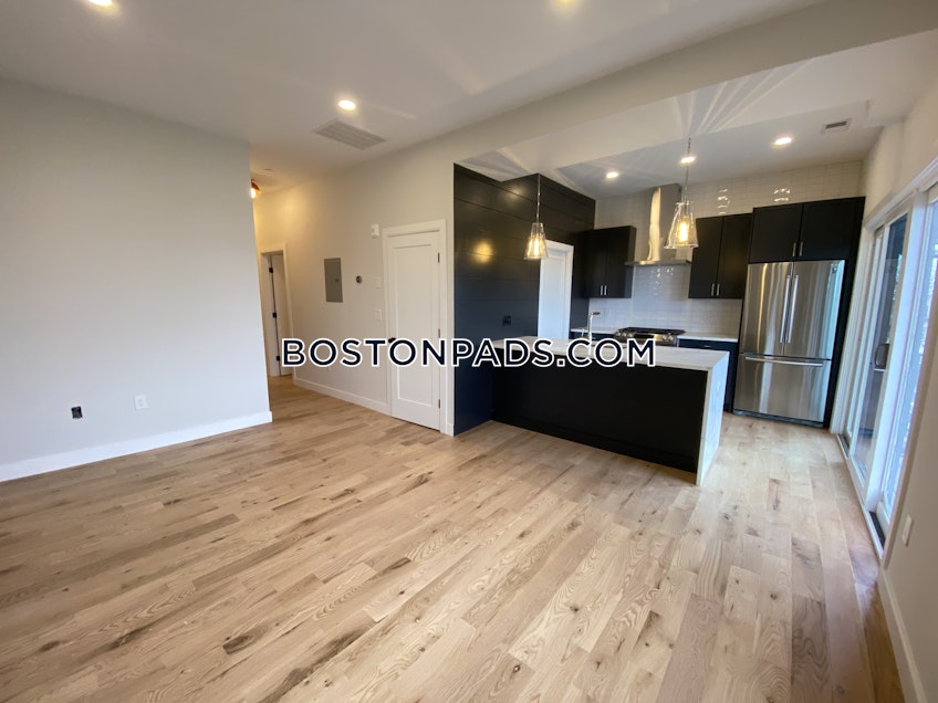 Boston - $5,600+ /month