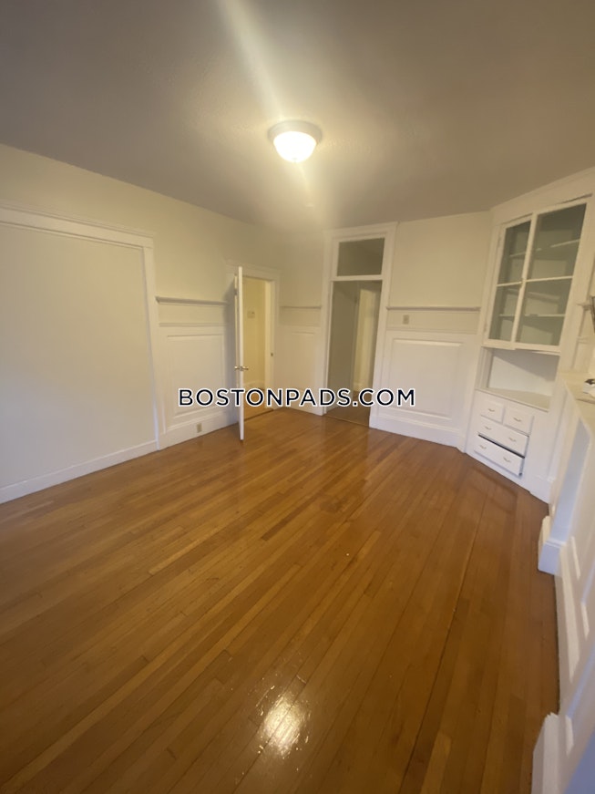 Brookline - $4,600+ /mo