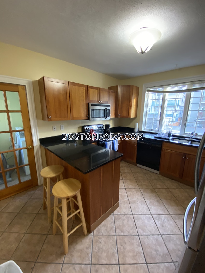 SOMERVILLE - SPRING HILL - 5 Beds, 2 Baths - Image 19