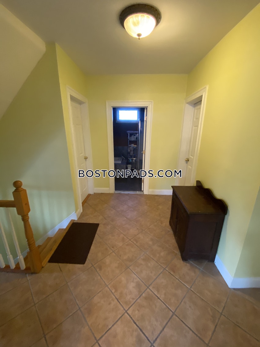 SOMERVILLE - SPRING HILL - 5 Beds, 2 Baths - Image 3