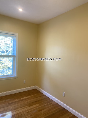 Boston - 2 Beds, 1 Baths