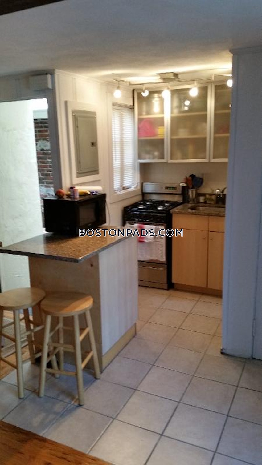 BOSTON - BAY VILLAGE - 1 Bed, 1 Bath - Image 1