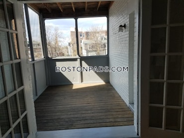 Boston - 3 Beds, 1 Baths