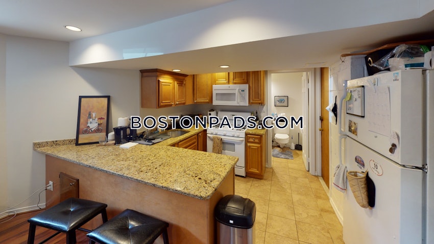 CAMBRIDGE - HARVARD SQUARE - 1 Bed, 1 Bath - Image 7