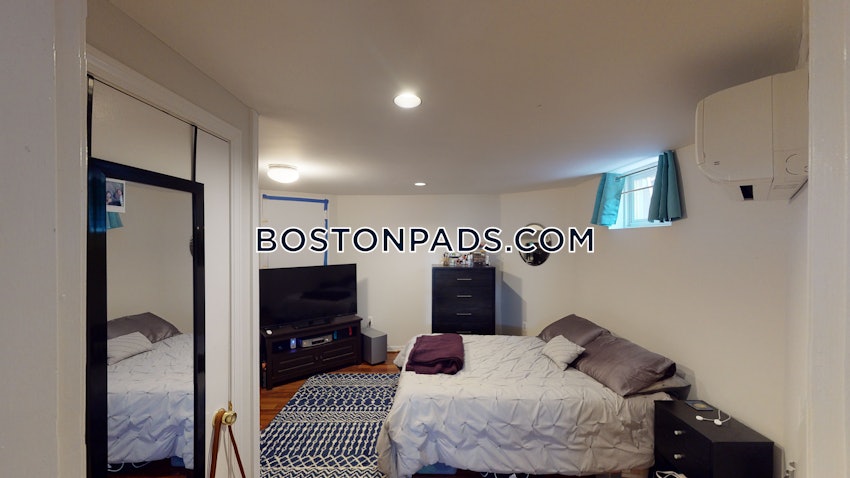 CAMBRIDGE - HARVARD SQUARE - 1 Bed, 1 Bath - Image 9