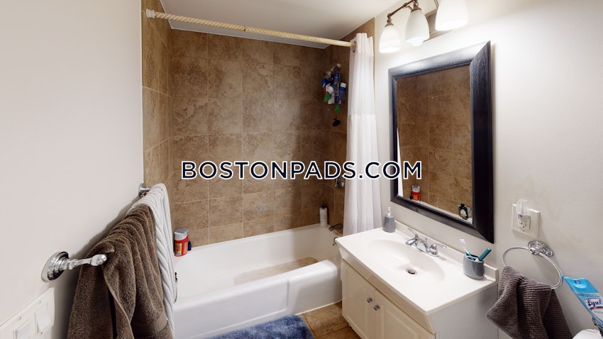 CAMBRIDGE - HARVARD SQUARE - 1 Bed, 1 Bath - Image 5