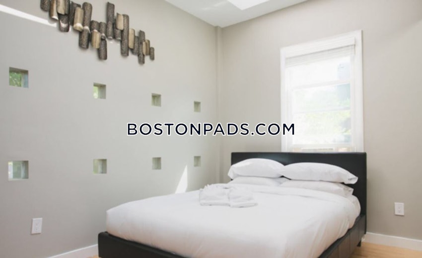 CAMBRIDGE - HARVARD SQUARE - 5 Beds, 2 Baths - Image 10