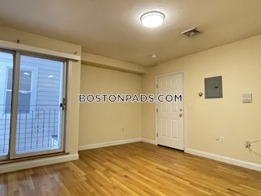 Boston - 1 Beds, 1 Baths