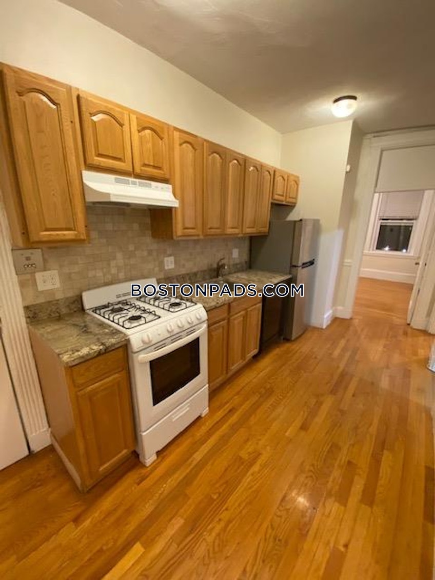 Boston - $4,700+ /month