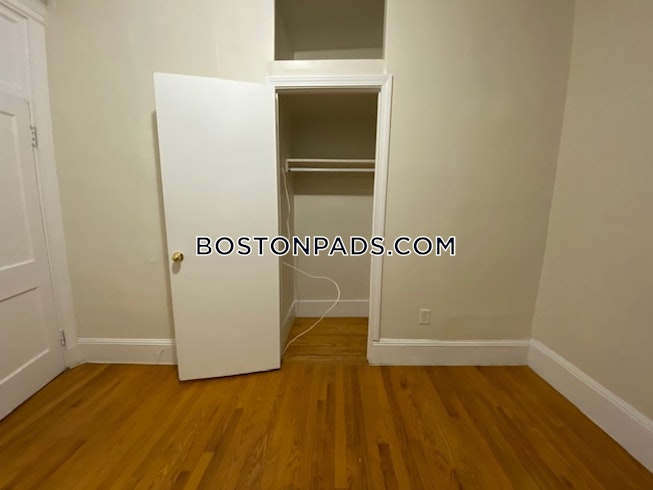 Boston - $4,700+ /mo
