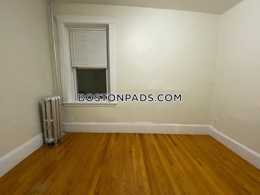 Boston - $4,700+ /month