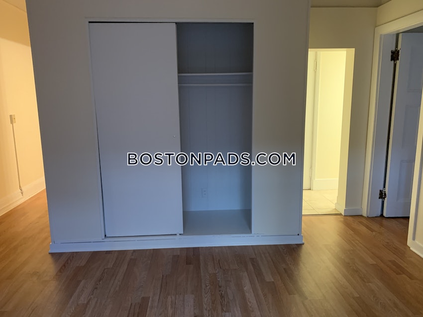 BOSTON - CHINATOWN - 1 Bed, 1 Bath - Image 14