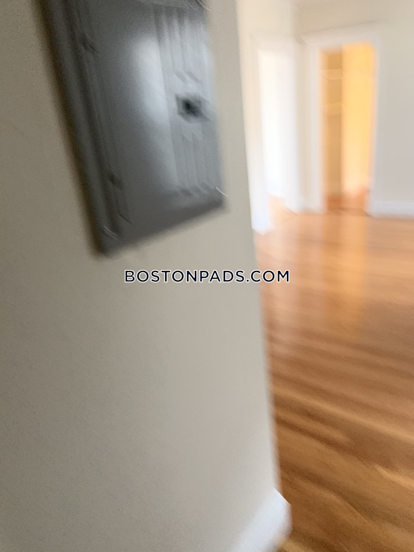 BOSTON - FENWAY/KENMORE - 1 Bed, 1 Bath - Image 9