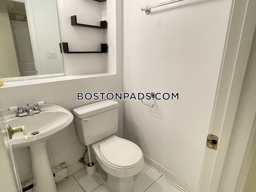BOSTON - NORTH END - 3 Beds, 2 Baths - Image 20