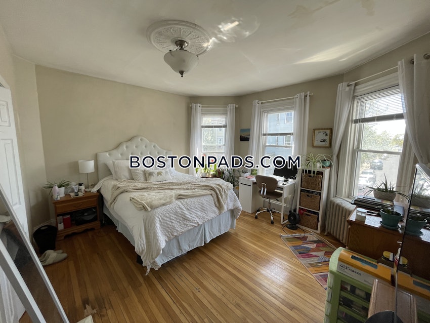BOSTON - DORCHESTER - SAVIN HILL - 3 Beds, 1.5 Baths - Image 5