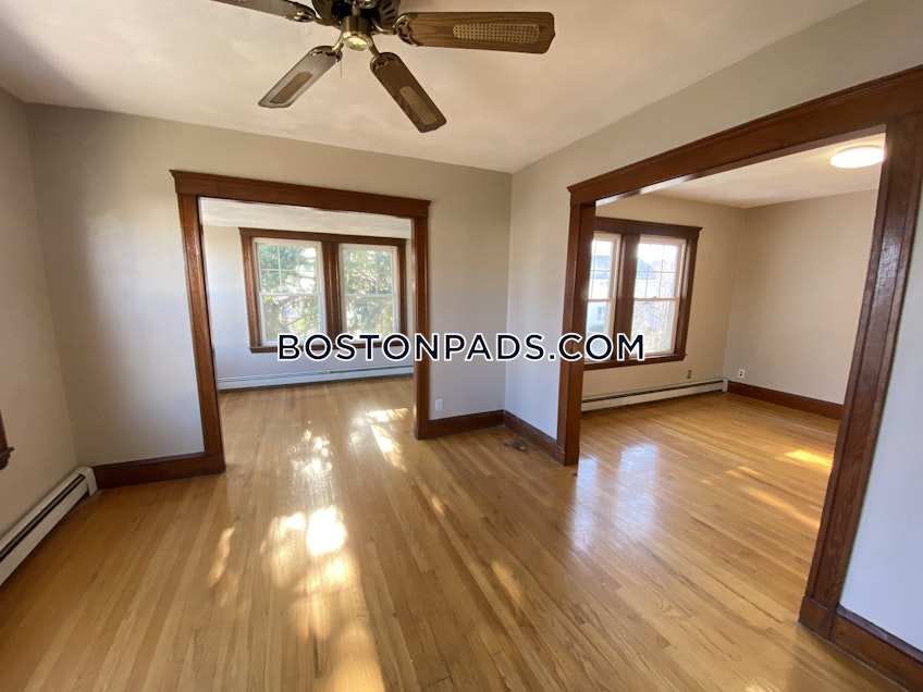 Medford - $2,900+ /month