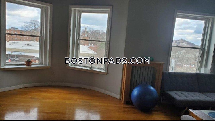 Harvard St., Brookline