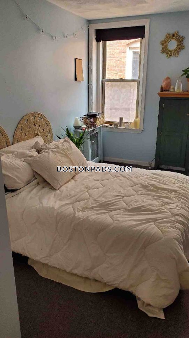 Harvard St., Brookline