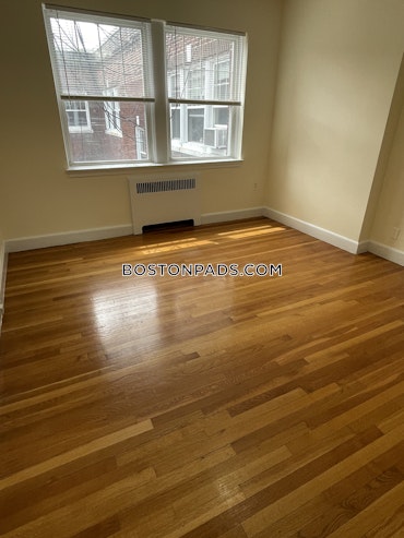 Brookline - 2 Beds, 1 Baths