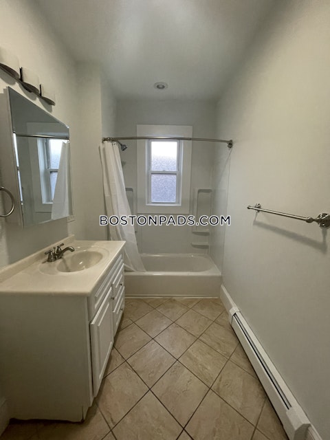 Romsey St. Boston photo 17