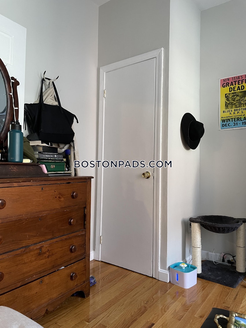 BOSTON - NORTH END - 1 Bed, 1 Bath - Image 5