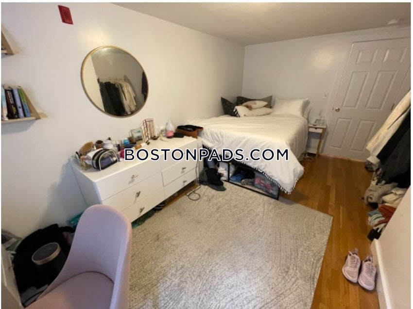 BOSTON - SOUTH BOSTON - WEST SIDE - 3 Beds, 1 Bath - Image 4