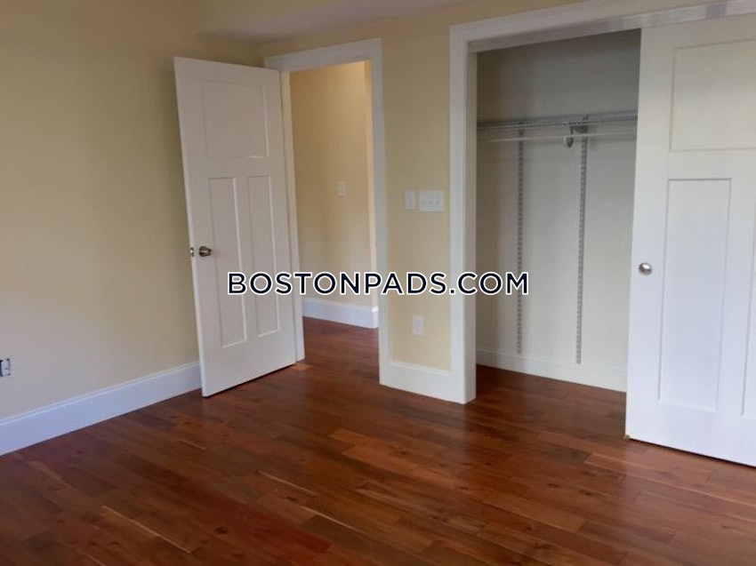 BOSTON - CHARLESTOWN - 4 Beds, 2 Baths - Image 3