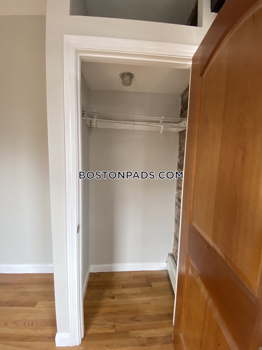 BOSTON - NORTH END - 4 Beds, 2 Baths - Image 47