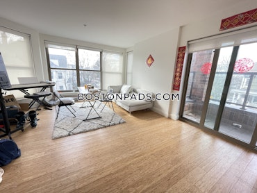 Boston - 2 Beds, 2 Baths