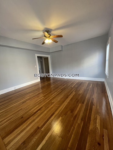 Boston - 4 Beds, 2 Baths