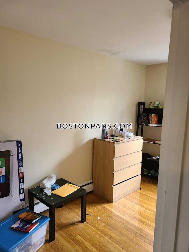 Boston - $3,250+ /mo