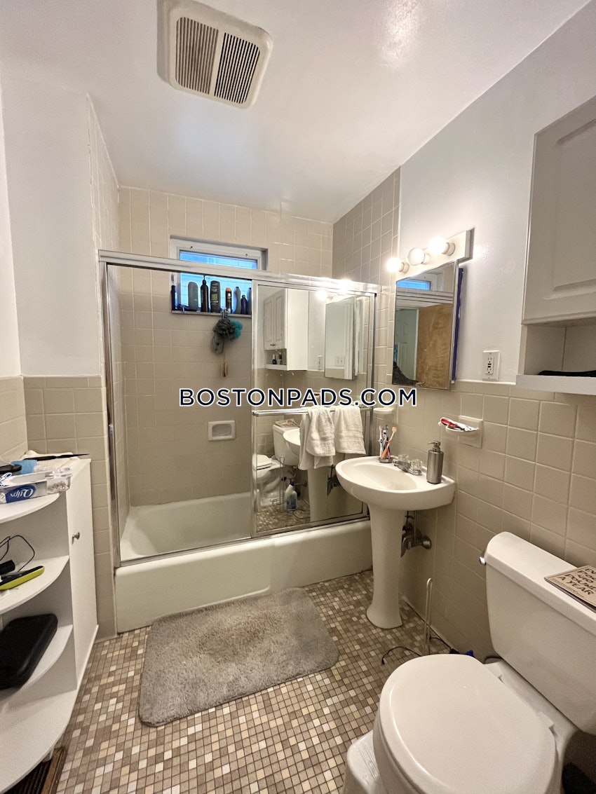 BOSTON - BRIGHTON - OAK SQUARE - 3 Beds, 1 Bath - Image 18