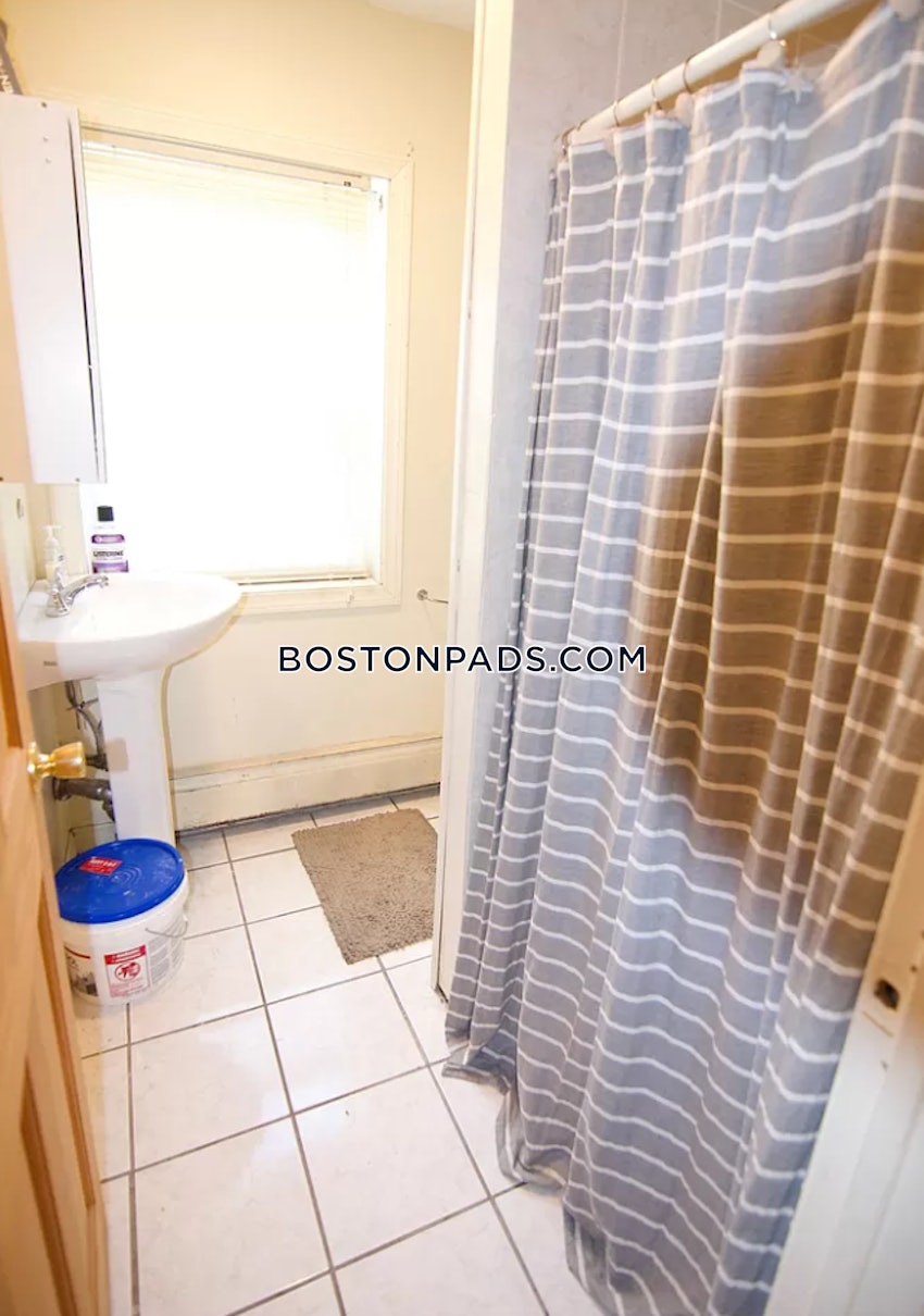 BOSTON - ALLSTON - 4 Beds, 2 Baths - Image 5