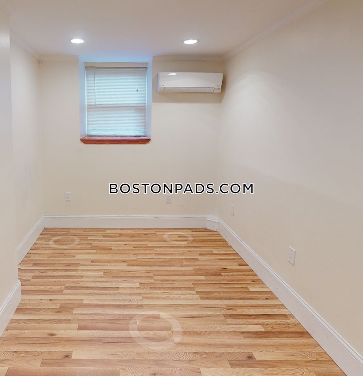 Beacon St., Brookline