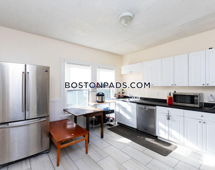 BOSTON - ALLSTON - 5 Beds, 2 Baths - Image 3