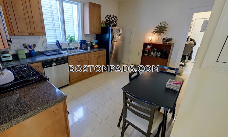 Winchester St., Medford