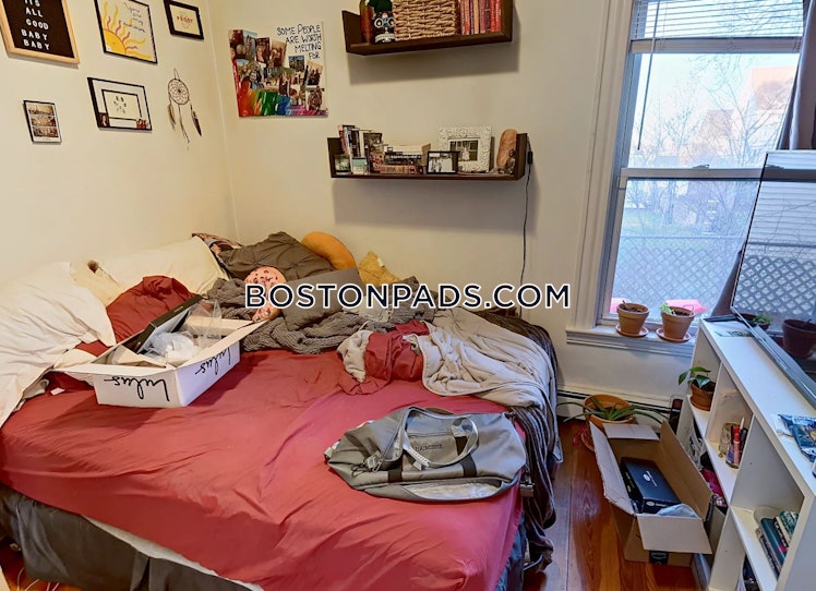 Winchester St., Medford