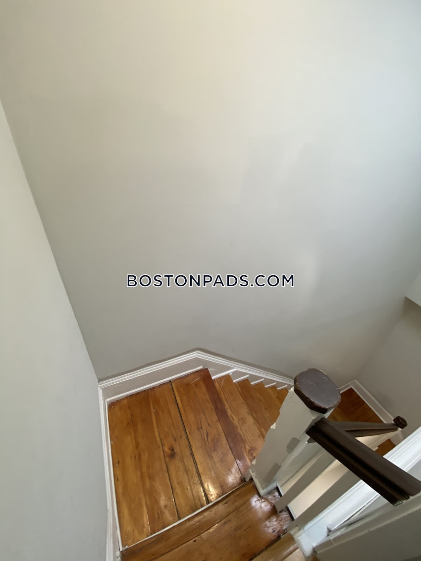BOSTON - ROXBURY - 3 Beds, 2 Baths - Image 124