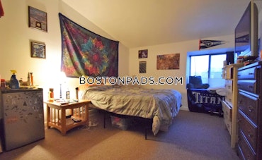 Boston - 3 Beds, 2 Baths