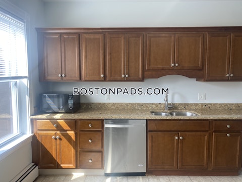 Romsey St. Boston photo 25