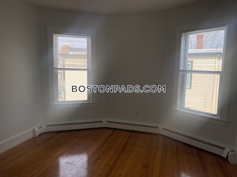 Romsey St. Boston photo 23