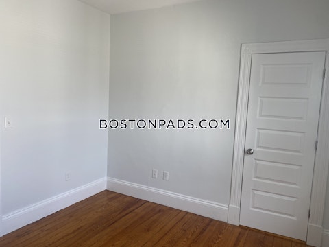 Romsey St. Boston photo 10