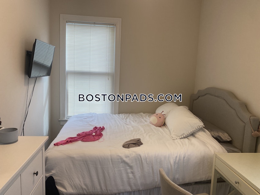 BOSTON - DORCHESTER - SAVIN HILL - 3 Beds, 2 Baths - Image 5