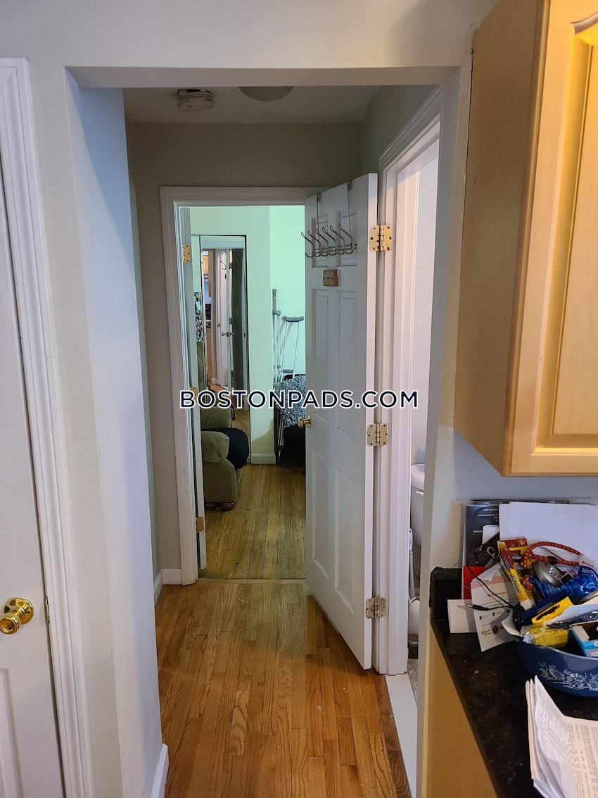 BOSTON - NORTH END - 1 Bed, 1 Bath - Image 13