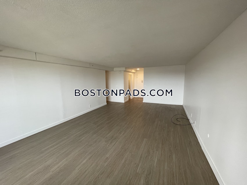 BOSTON - MISSION HILL - 3 Beds, 2 Baths - Image 33