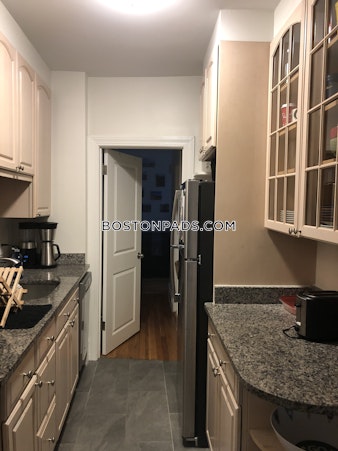 West Cedar St. Boston