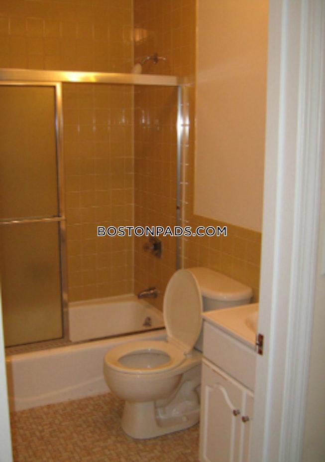 Lexington - $3,150+ /mo