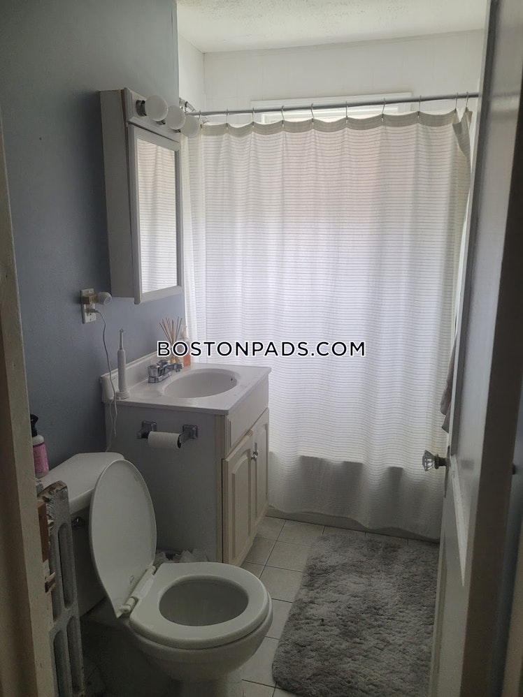 Colborne Rd., Boston