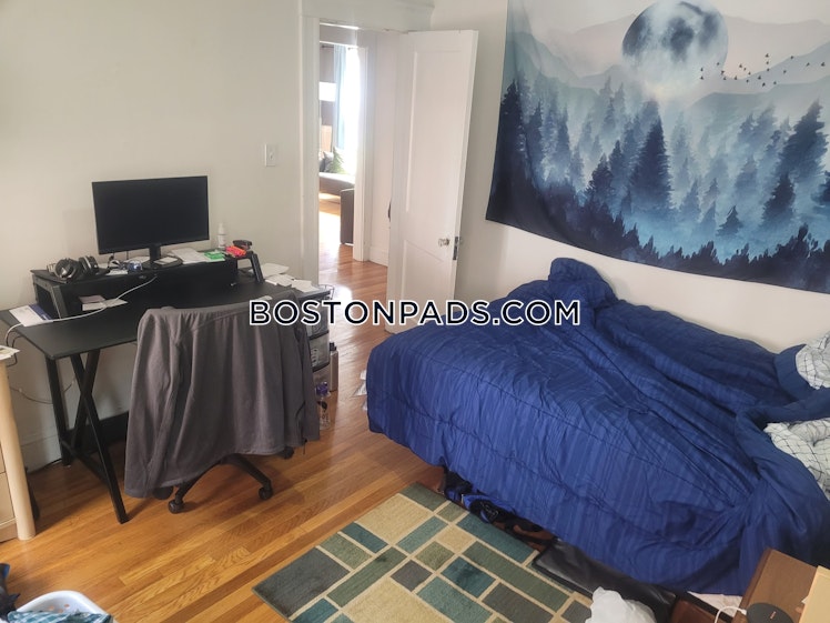 Colborne Rd., Boston